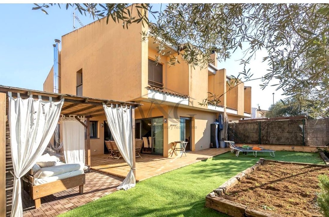 Villa in Palafrugell, Catalonia, Spain 1 - 14978123