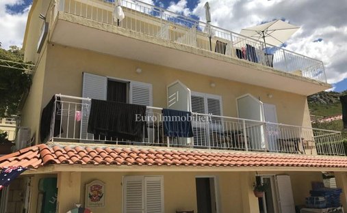 House in Promajna, Split-Dalmatia County, Croatia 1
