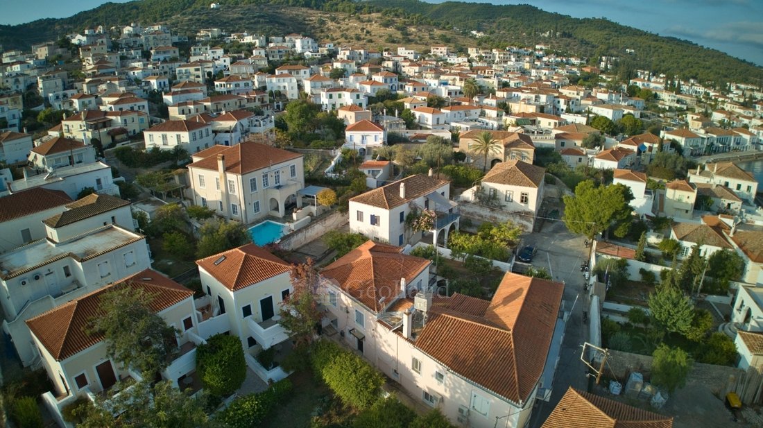 House in Spetses, Attica, Greece 4 - 14978172