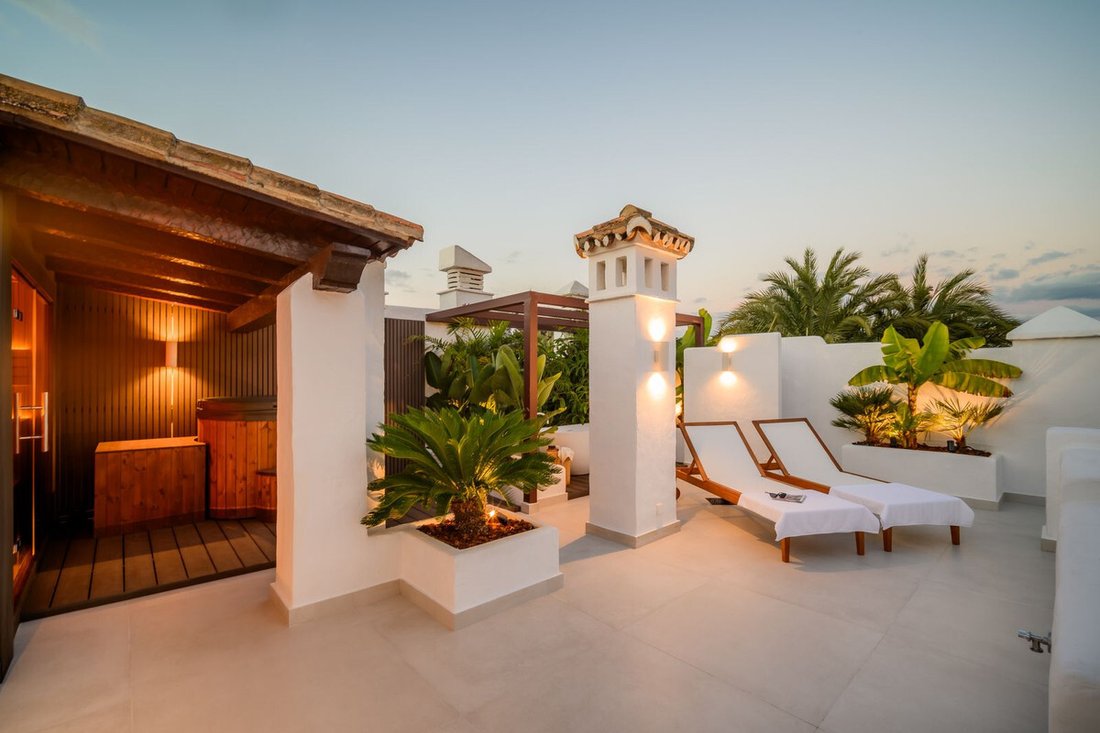 Penthouse in Estepona, Andalusia, Spain 5 - 14975696