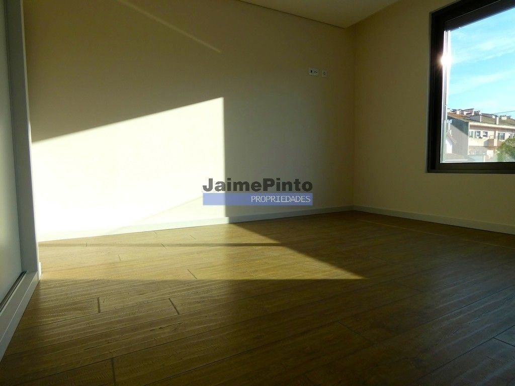 Apartment in Lordelo do Ouro e Massarelos, Porto District, Portugal 3 - 14975703