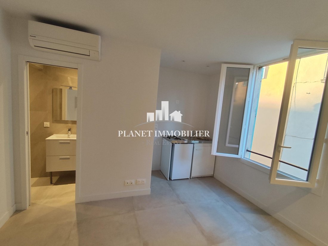 Estate in Cannes, Provence-Alpes-Côte d'Azur, France 5 - 14976229
