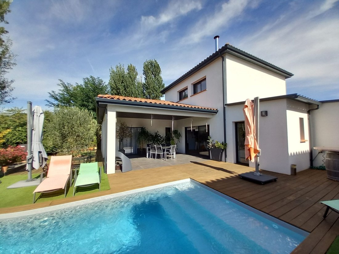 Toulouse Contemporaine In Toulouse, Occitanie, France For Sale (14973632)