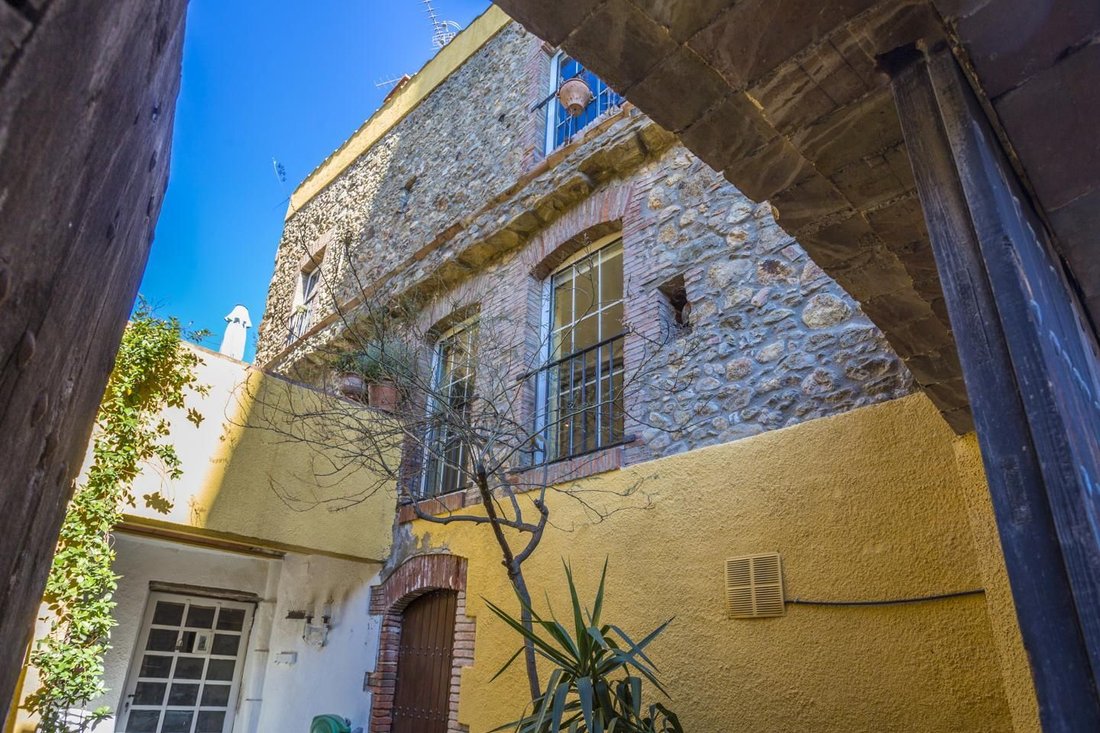Villa in Vilajuiga, Catalonia, Spain 3 - 14977835