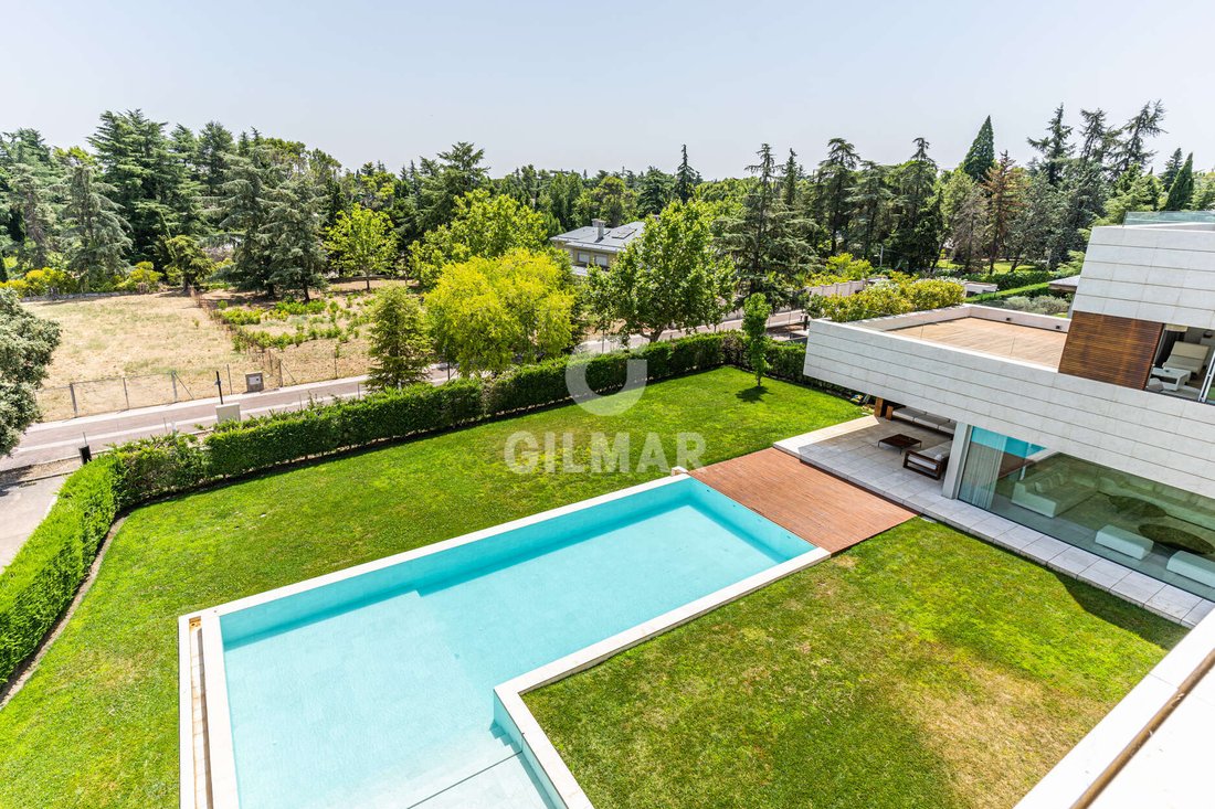 Villa in Moncloa - Aravaca, Community of Madrid, Spain 4 - 14974331