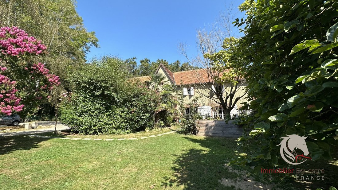 House in Pontiacq-Viellepinte, Nouvelle-Aquitaine, France 1 - 12844424