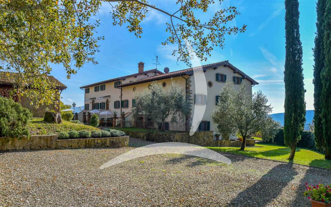 Farm Ranch in Poppi, Tuscany, Italy 1 - 14975181