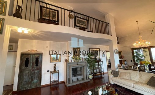 Penthouse en San Mariano, Umbría, Italia 1