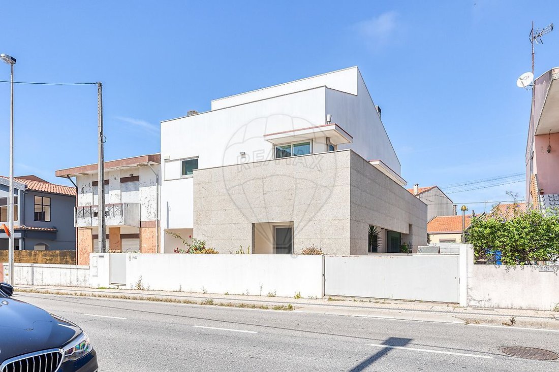 House in Povoa de Varzim, Beiriz e Argivai, Porto District, Portugal 1 - 14979952