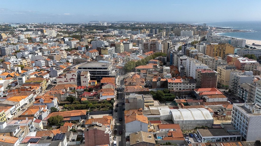 Matosinhos e Leca da Palmeira, Porto District, Portugal 1 - 14980001