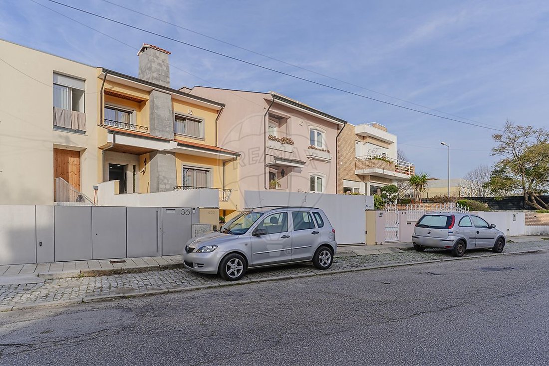 House in Senhora da Hora, Porto District, Portugal 2 - 14979961