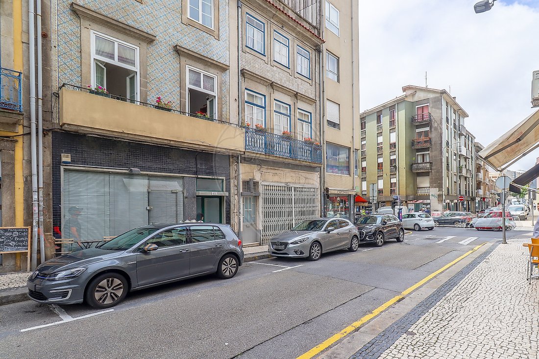 Cedofeita, Santo Ildefonso, Se, Miragaia, Sao Nicolau e Vitoria, Porto District, Portugal 1 - 14979955