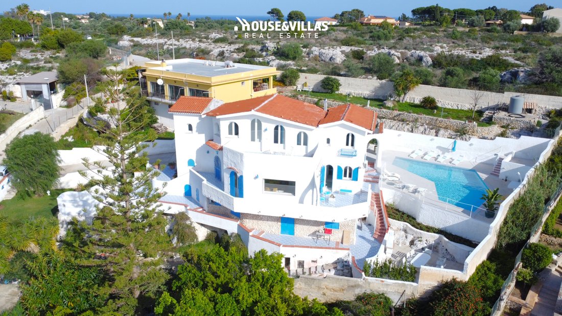 Villa in Fontane Bianche, Sicily, Italy 1 - 14980234