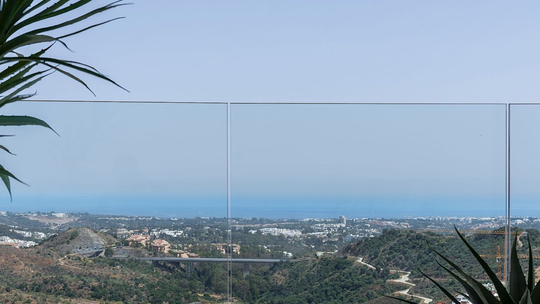Apartment in El Madroñal, Benahavis, Spain 2 - 14982418