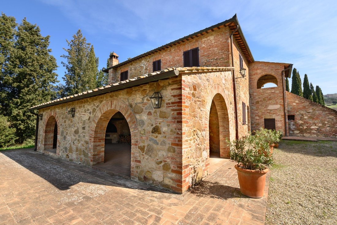 Corps de ferme à Montepulciano, Toscane, Italie 2 - 12783693