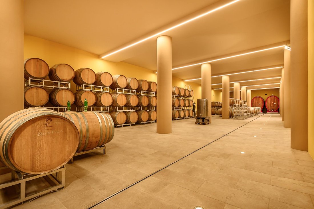 Corps de ferme à Montepulciano, Toscane, Italie 1 - 12783693