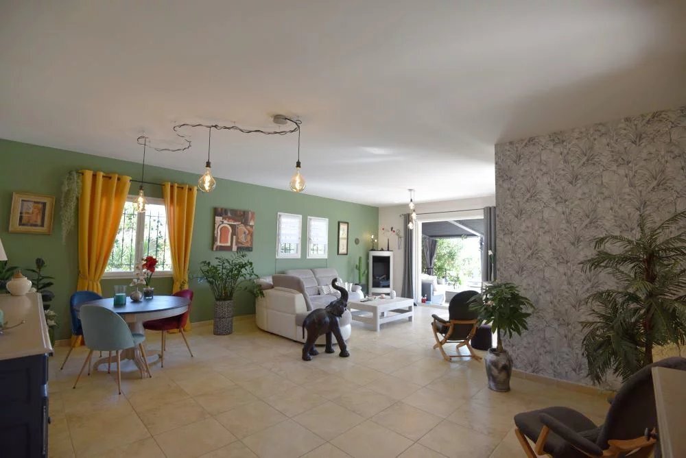 House in Bagnols-en-Forêt, Provence-Alpes-Côte d'Azur, France 3 - 14981007
