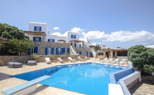 Villa in Ano Mera Community, Aegean, Greece 1