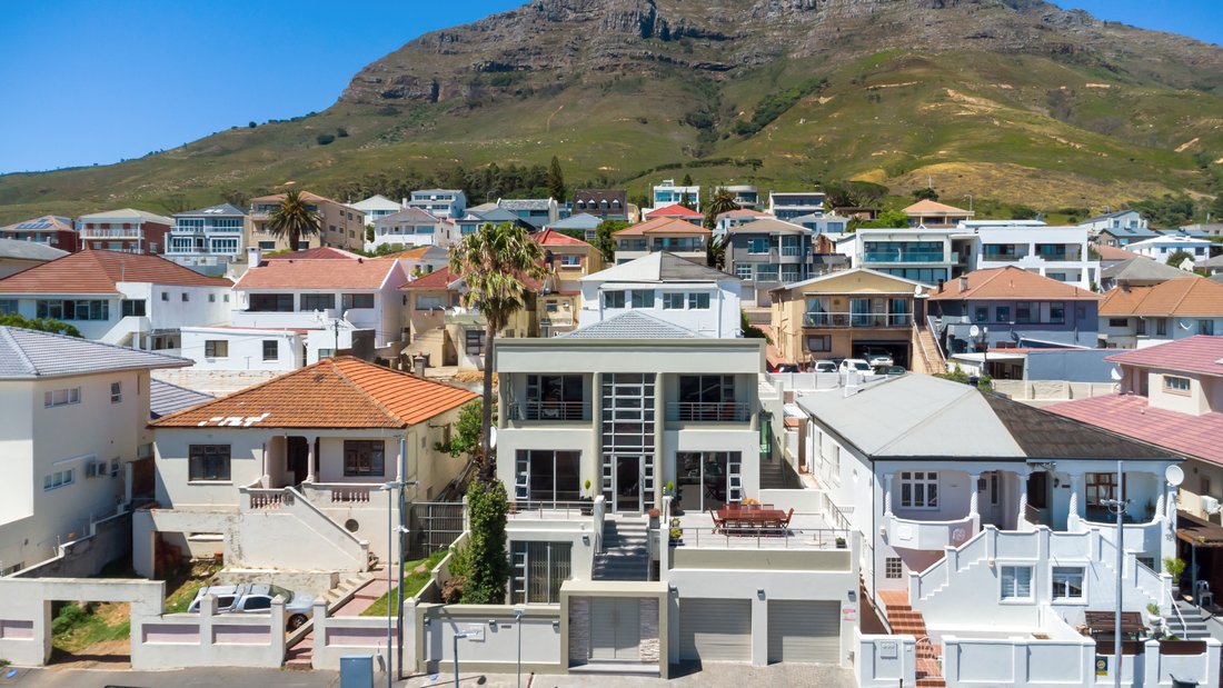 Country House in Walmer Estate, Cape Town, South Africa 3 - 14981669