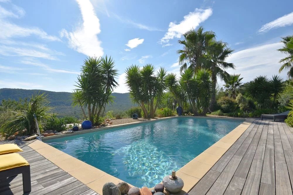 House in Bagnols-en-Forêt, Provence-Alpes-Côte d'Azur, France 2 - 14981007