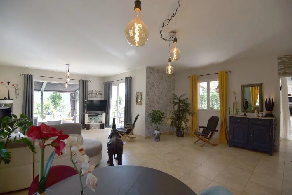 House in Bagnols-en-Forêt, Provence-Alpes-Côte d'Azur, France 4 - 14981007