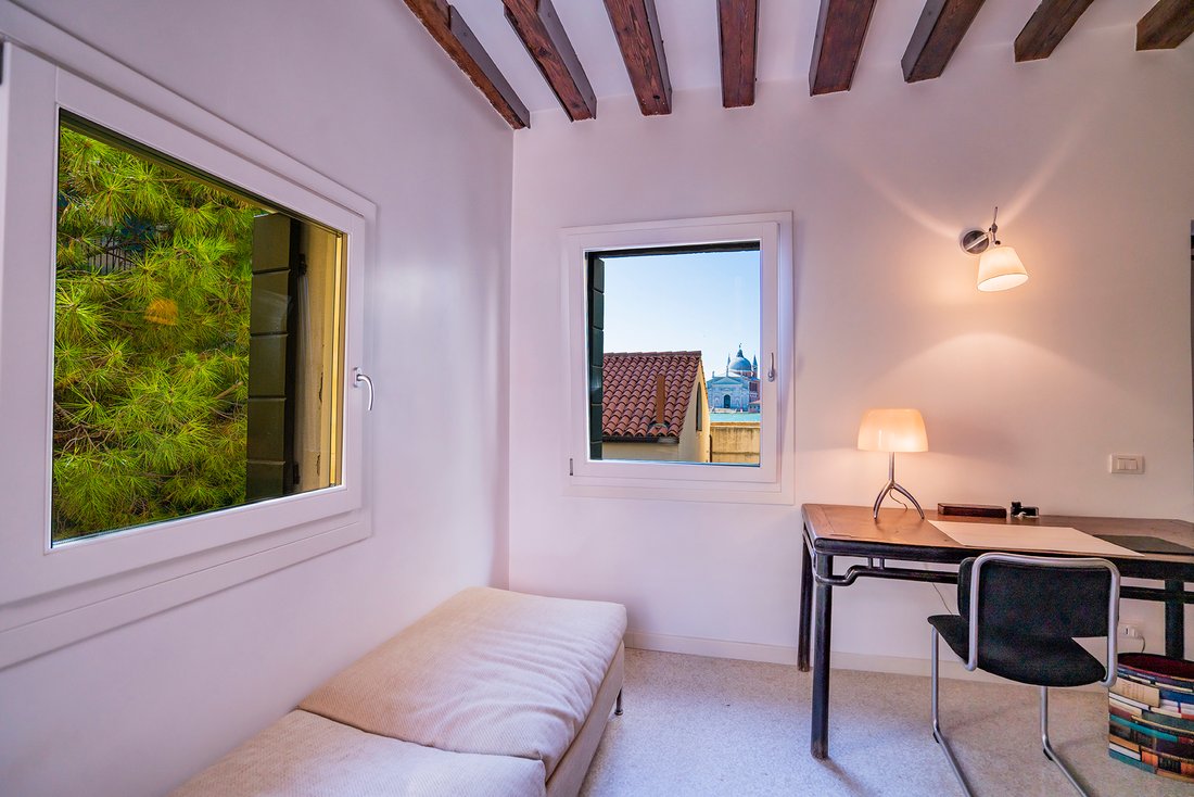 Apartment in Dorsoduro, Venice, Italy 5 - 14982410