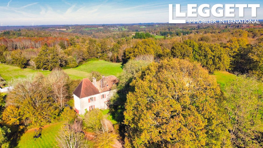 Whispers of the Middle Ages: A Timeless Manor in Nouvelle-Aquitaine’s Embrace