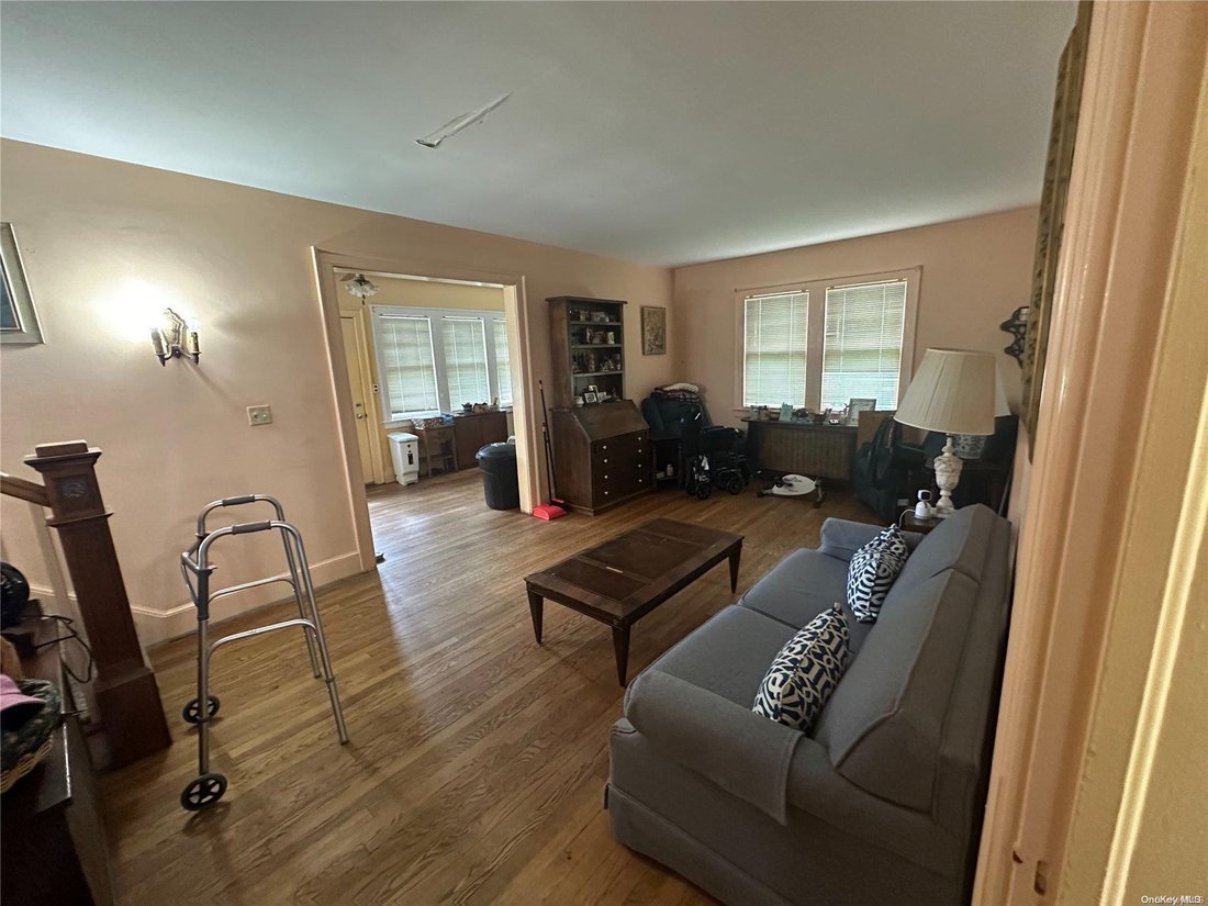 House in Kings Point, New York, United States 2 - 14370627