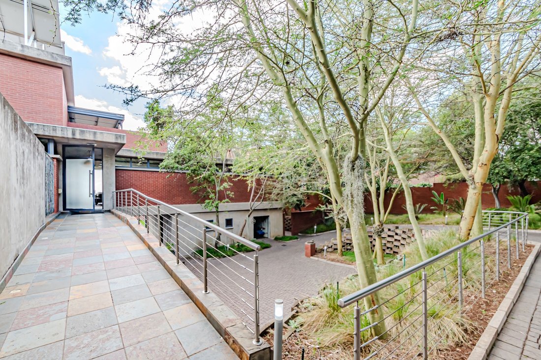 House in Waterkloof, Gauteng, South Africa 4 - 14980870