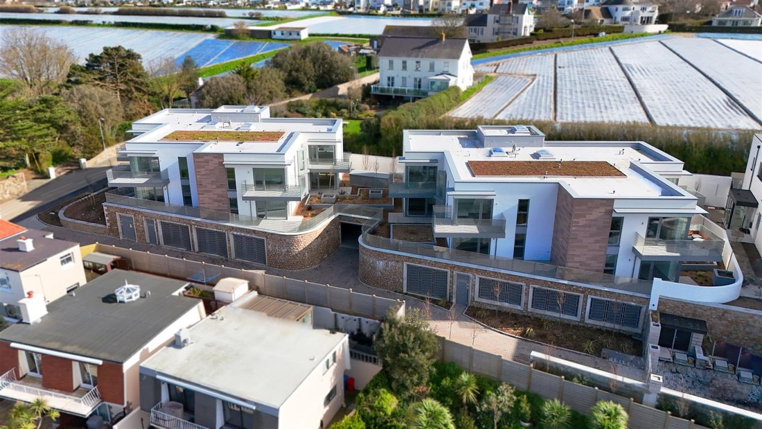 Apartment in Saint Helier, St Helier, Jersey 1 - 14981196