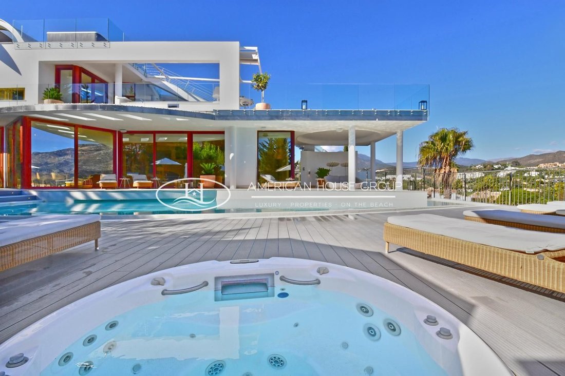 Villa in Puerto Banus, Marbella, Spain 5 - 14981600