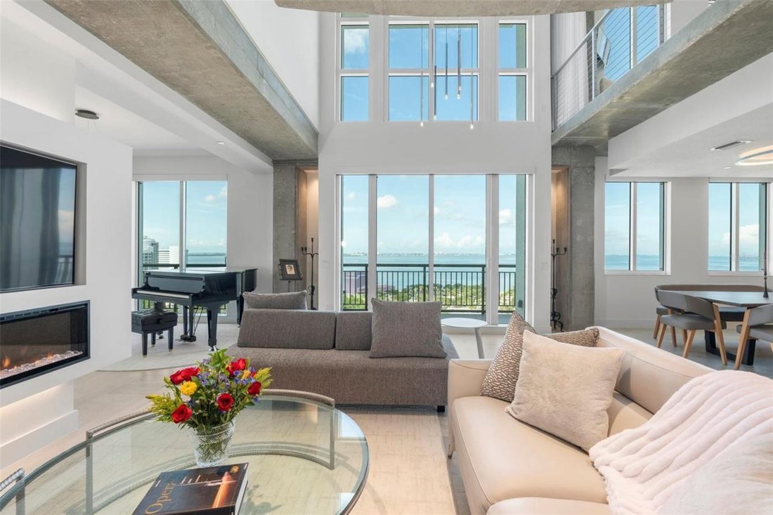 Visual Reference: Custom Penthouse In The Prestigious Alinari In Sarasota Florida