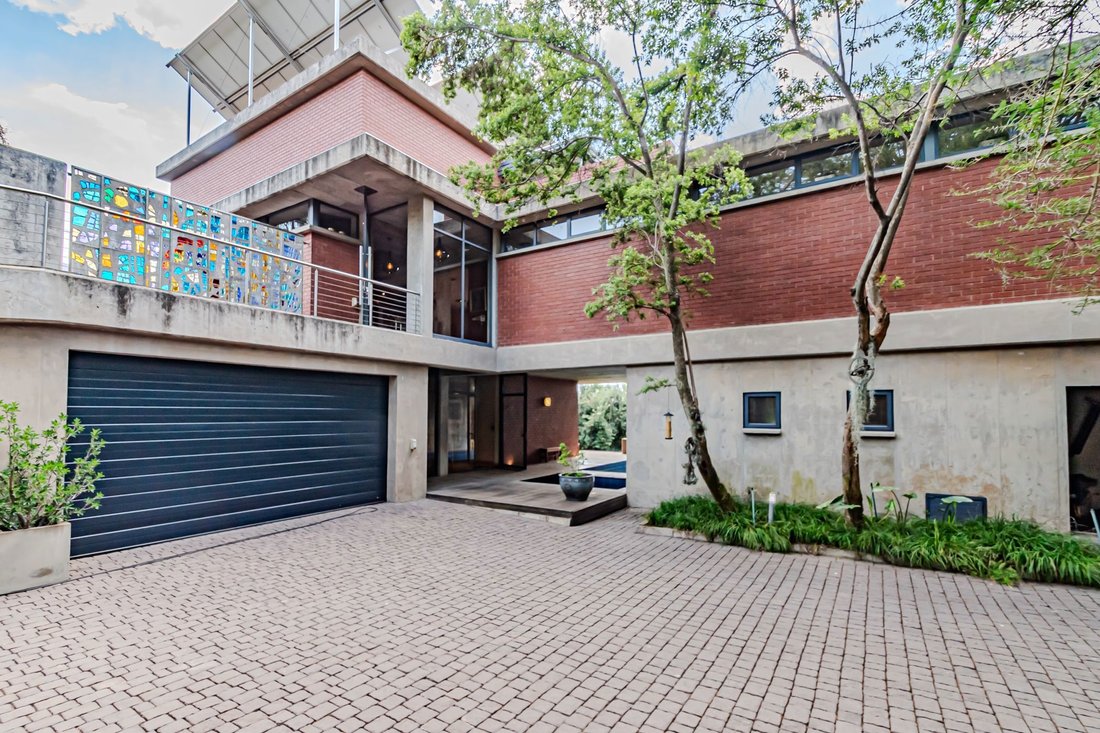 House in Waterkloof, Gauteng, South Africa 2 - 14980870