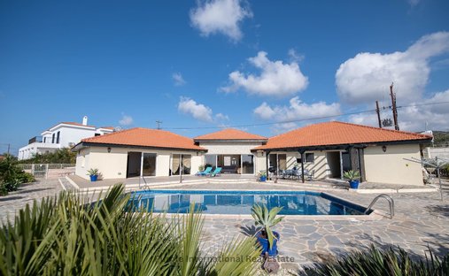 Bungalow en Peyia, Distrito de Pafos, Chipre 1