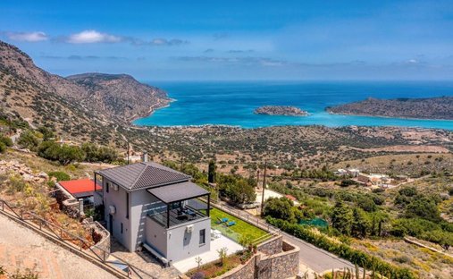 Villa in Community of Elounta, Agios Nikolaos Municipal Unit, Greece 1