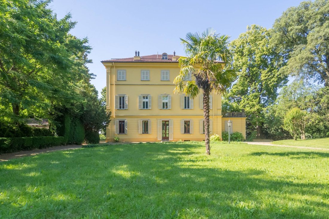 House in Moncalieri, Piedmont, Italy 1 - 14982442