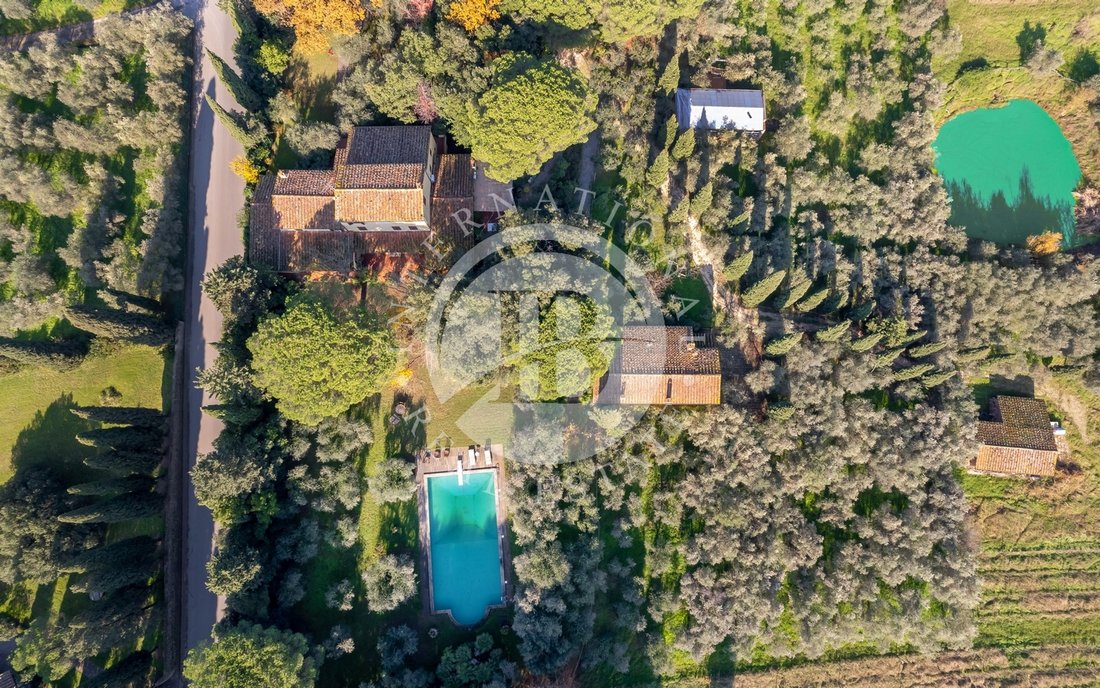 Villa in Center, Pescia, Tuscany 3 - 14933462