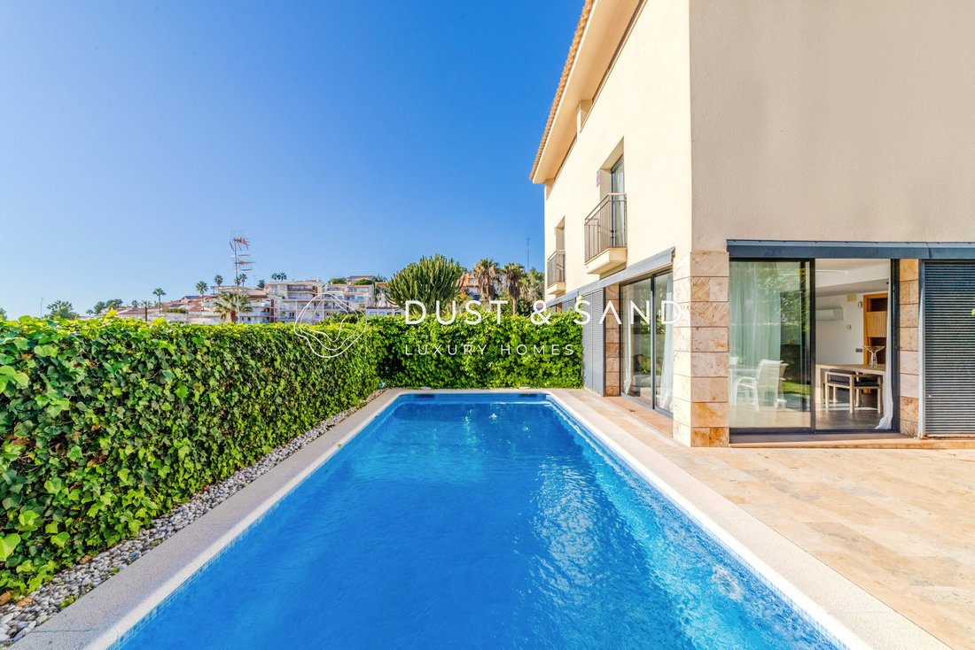 Villa in Sant Pere de Ribes, Catalonia, Spain 3 - 14982545