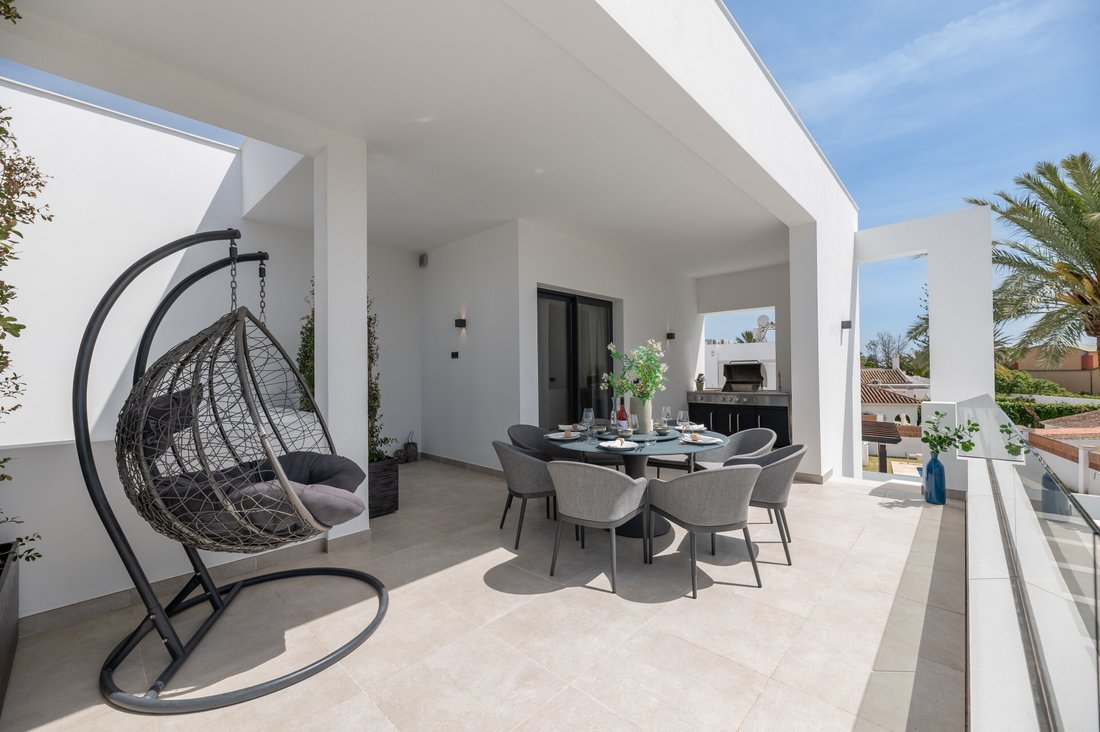 Villa in Elviria-Cabopino, Marbella, Spain 5 - 14983046