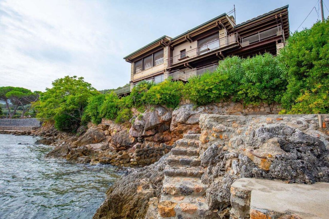 Villa in Porto Santo Stefano, Monte Argentario, Tuscany 3 - 14983896