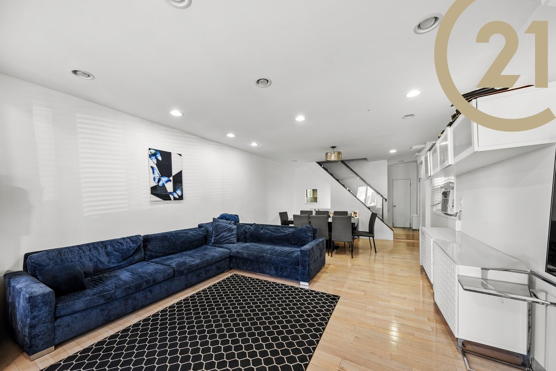 House in New York, New York, United States 5 - 14982677