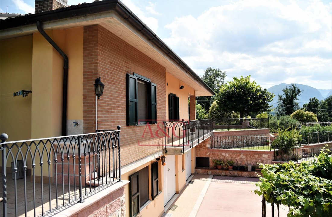 Villa in Amandola, Marche, Italy 5 - 14984488