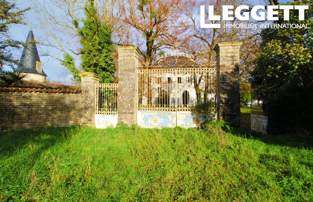 A Forgotten Manor’s Whisper: 6 Hectares of Poetic Potential in Nouvelle-Aquitaine