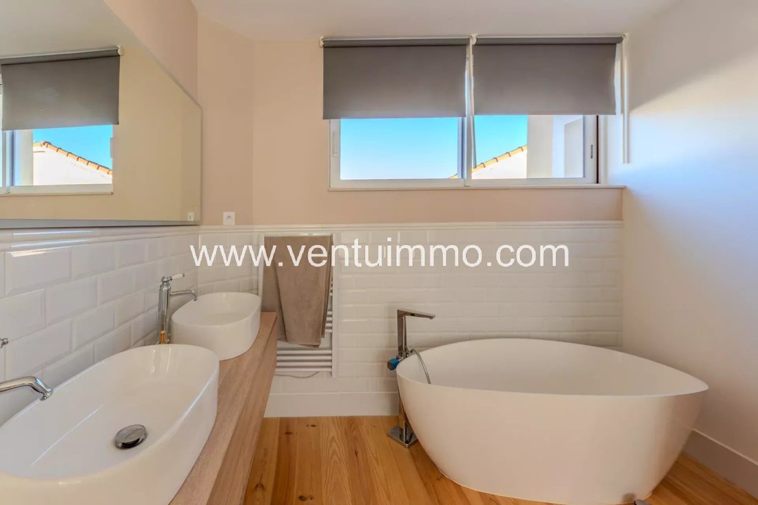 House in Tignes et Sevigne, Le Cannet, France 5 - 14983106