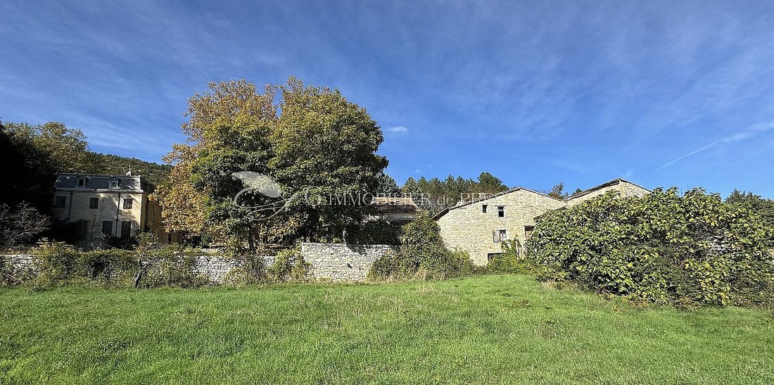Le Rêve de Sault: A 16th-Century Provençal Demesne Where Time Stands Still
