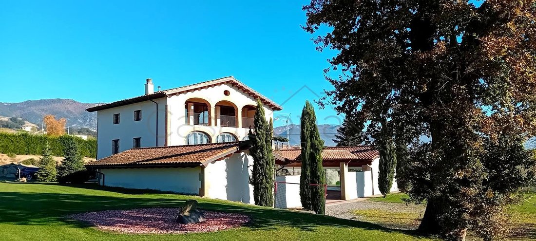 Villa in Sant Vicenc de Torello, Catalonia, Spain 2 - 14984104
