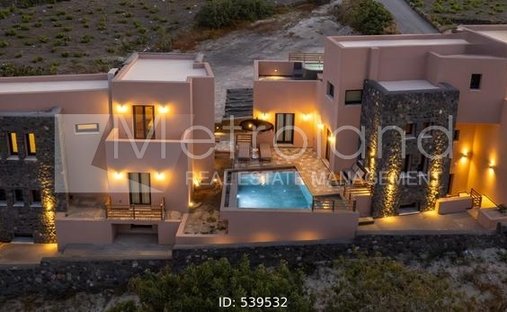 Apartment in Thira, Aegean, Greece 1