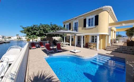 Villa en Ampuriabrava, Cataluña, España 1