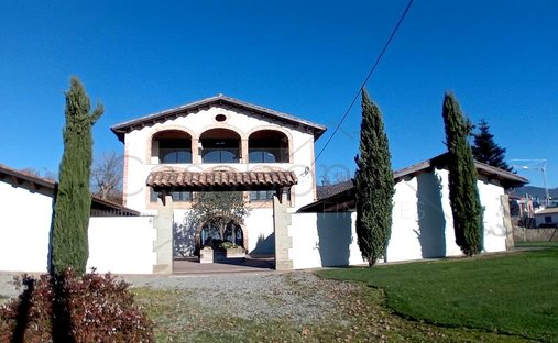 Villa in Sant Vicenc de Torello, Catalonia, Spain 1