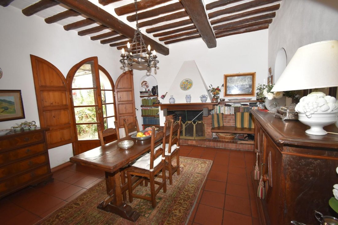 Altro a San Giuliano Terme, Toscana, Italia 2 - 14972405